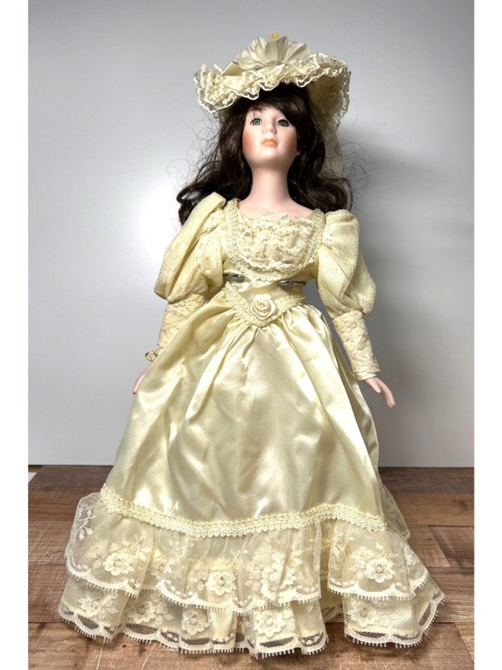 Doll Porcelain Yellow Dress Hat The Heritage Collection 1989 15”